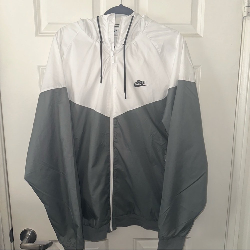 Men’s 2XL Nike Windbreaker